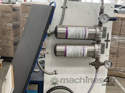 caption 1 X Pallet of 4 tap beer system, glycol system, keg attachment.