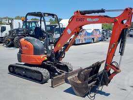 Kubota U35-4 - picture0' - Click to enlarge