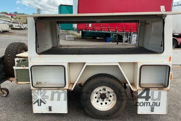 2011 Wandering Star Single Axle Enclosed Box Trailer