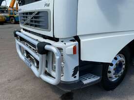 2010 Volvo FM 500 Tipper - picture1' - Click to enlarge
