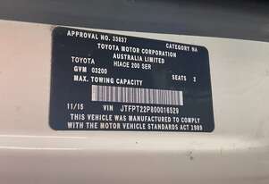 Toyota 2015   Hiace Diesel