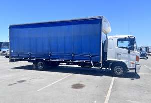 2015 Hino 500 2 4x2 Curtainsider