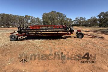 2016 CASE 3016 SERIES II CANOLA FRONT