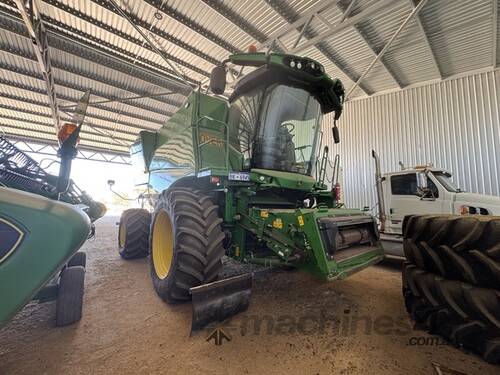 2022 John Deere S780 Combines