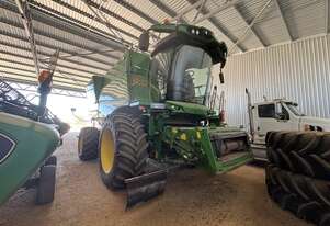 John Deere 2022   S780 Combines