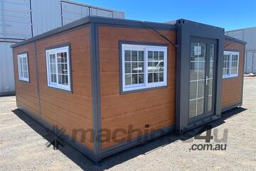 Brown Expandable 2 Bedroom Container House with Ensuite
