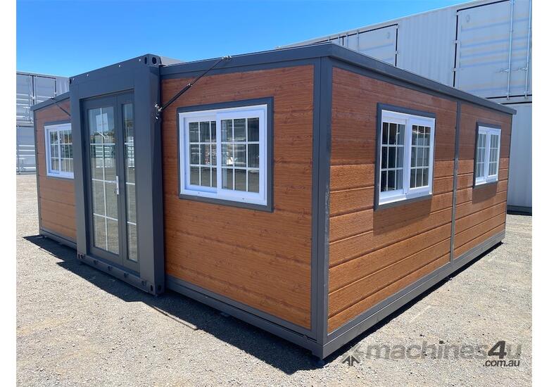 Brown Expandable 2 Bedroom Container House with Ensuite