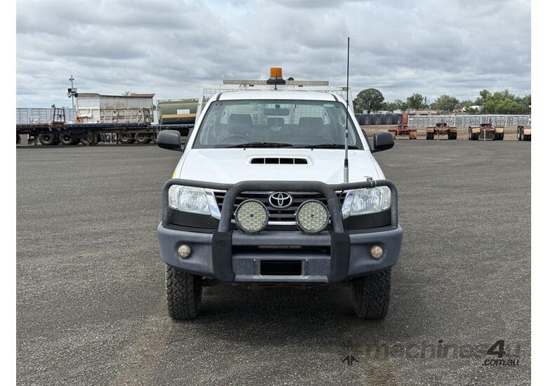 2014 TOYOTA HILUX SR UTE