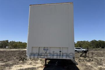 1983 FREIGHTER ST3 R/T LEAD PANTEC ACCOMODATION