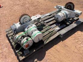 2 x  - Pallets Containing TENSIONER,CHAIN,MG/TG PIVOTING TENSIONER(100746365) - picture0' - Click to enlarge