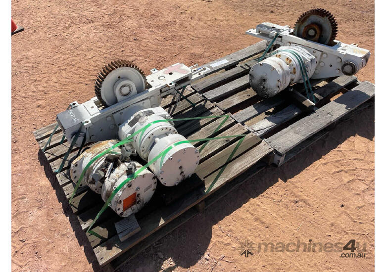 2 x  - Pallets Containing TENSIONER,CHAIN,MG/TG PIVOTING TENSIONER(100746365)