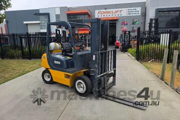 Samsung Forklift 2.5T Container Mast(Unit#:AU466)