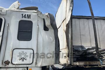 2006 Freightliner Argosy FLH Prime Mover