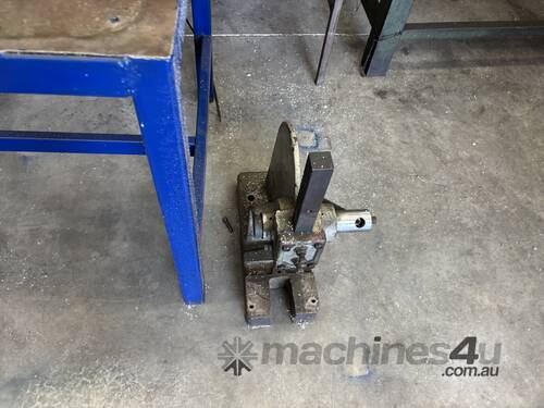 Blue Bench inc Clamps