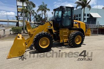 Caterpillar 2015   910K