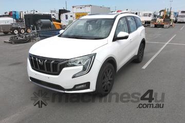 2024 Mahindra XUV700 Black Edition Petrol