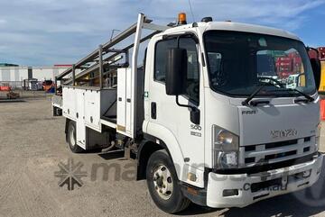 Isuzu   FRR