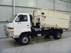 1993 Isuzu NPS300 Tipper - picture0' - Click to enlarge