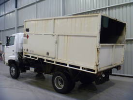 1993 Isuzu NPS300 Tipper - picture1' - Click to enlarge