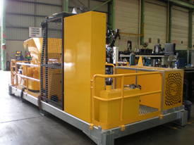 REDMOND GARY - 8 TONNE DIESEL /  HYDRAULIC WINCH - picture2' - Click to enlarge