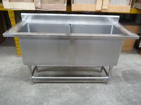 NEW COMMERCIAL 1200X600 STAINLESS STEEL SPLASH BAC - picture2' - Click to enlarge