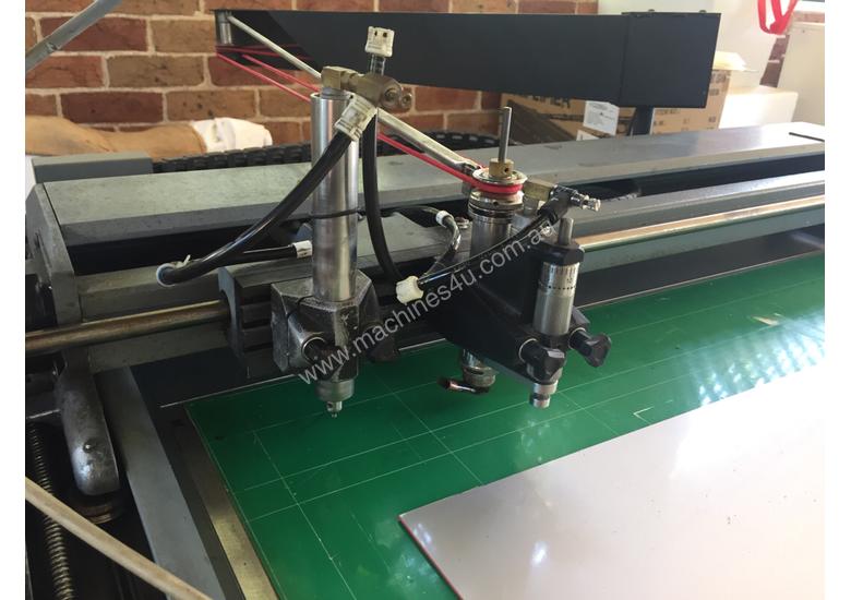 Used Newing Hall Newing Hall 650 engraving machine with extras Rotary Engraving in , Listed on