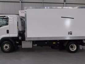 Isuzu FRR600 Refrigerated Truck - picture0' - Click to enlarge
