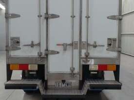 Isuzu FRR600 Refrigerated Truck - picture2' - Click to enlarge