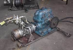 Parker Hydraulic Motor under driven worm drive Gearbox