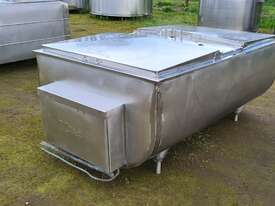 1,320lt STAINLESS STEEL TANK, MILK VAT - picture2' - Click to enlarge