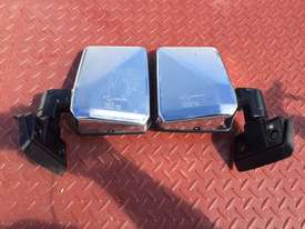 Side mirrors Landcruiser Genuine Toyota VDJ76 78 79 Series - picture0' - Click to enlarge