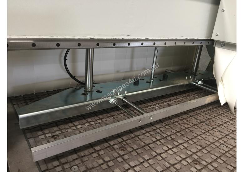 caption Complete business solution - CNC + Edgebander + Dust extractor
