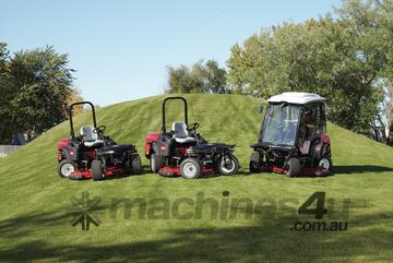 Toro GROUNDSMASTER 360 WITH CAB