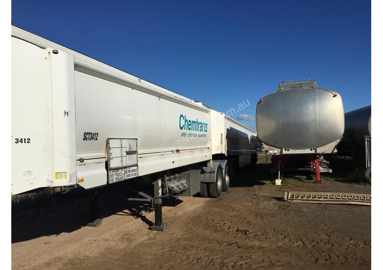 Used 2002 Hockney Fuel Tanker B Double Fuel Tanks In , - Listed On ...