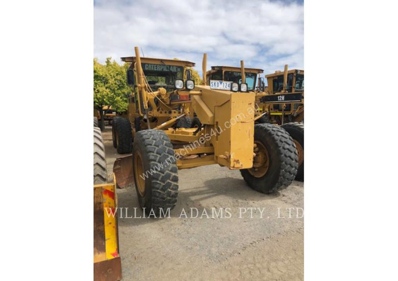 caption CATERPILLAR 140H Motor Graders