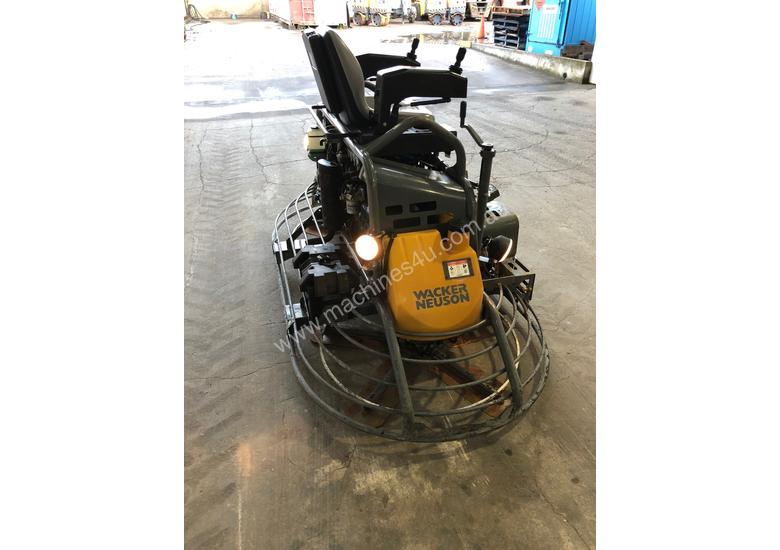 caption WACKER NEUSON 48 INCH TROWEL