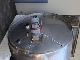 Stainless Steel Insulated Mixing Tank - picture2' - Click to enlarge