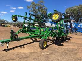 John Deere 2410 Chisel Plough/Rippers Tillage Equip - picture1' - Click to enlarge