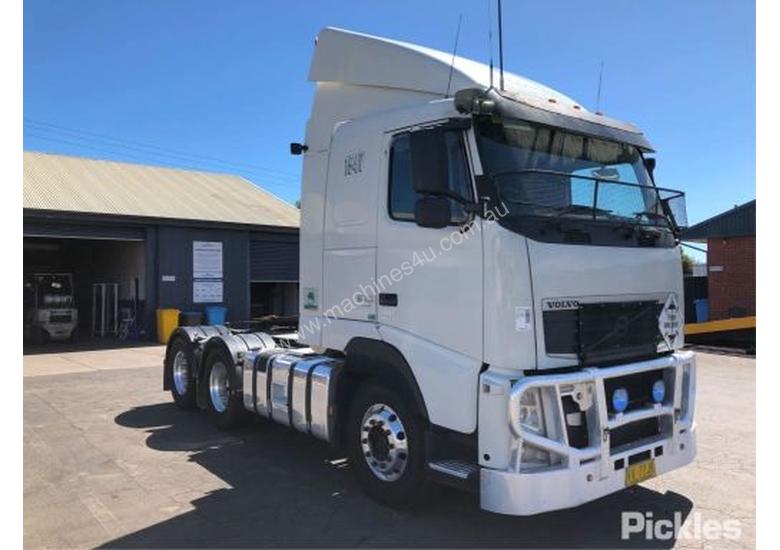 caption 2013 Volvo FH13