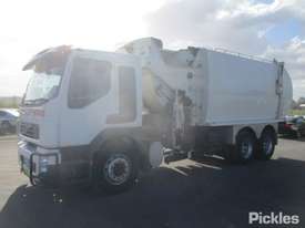 2010 Volvo FE - picture2' - Click to enlarge