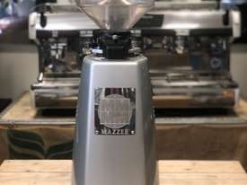 MAZZER ROBUR ELECTRONIC SILVER ESPRESSO COFFEE GRINDER - picture2' - Click to enlarge