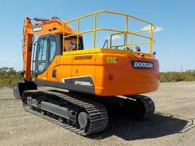 Doosan DX225LC - picture0' - Click to enlarge