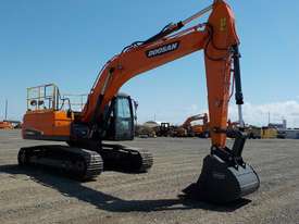 Doosan DX225LC - picture1' - Click to enlarge