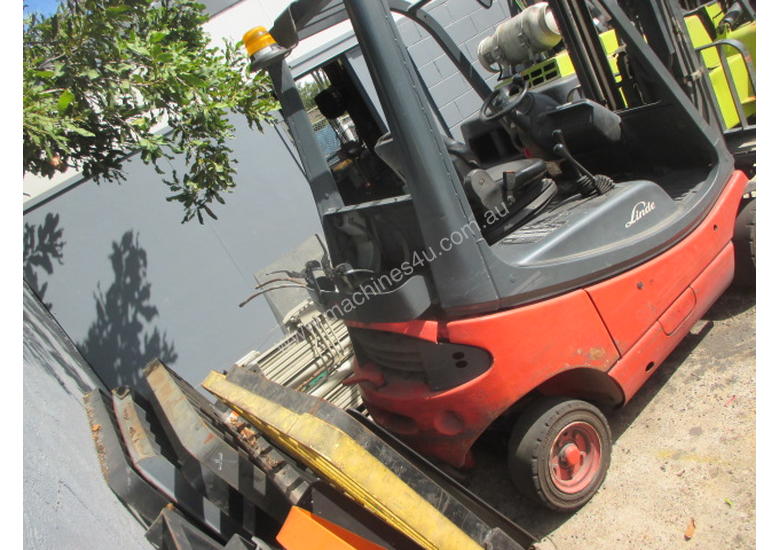 caption 1.6 ton Linde Container Mast Used Forklift