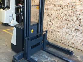 FORKLIFT Late Model Crown Walkie Stacker 1.5ton 3m Great Battery Work Excellent - picture0' - Click to enlarge