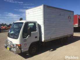 2002 Isuzu NKR200 MWB - picture2' - Click to enlarge