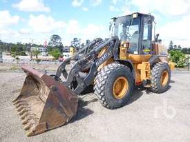 CASE 621F Wheel Loader - picture0' - Click to enlarge
