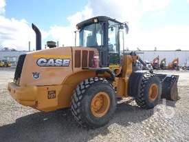 CASE 621F Wheel Loader - picture2' - Click to enlarge