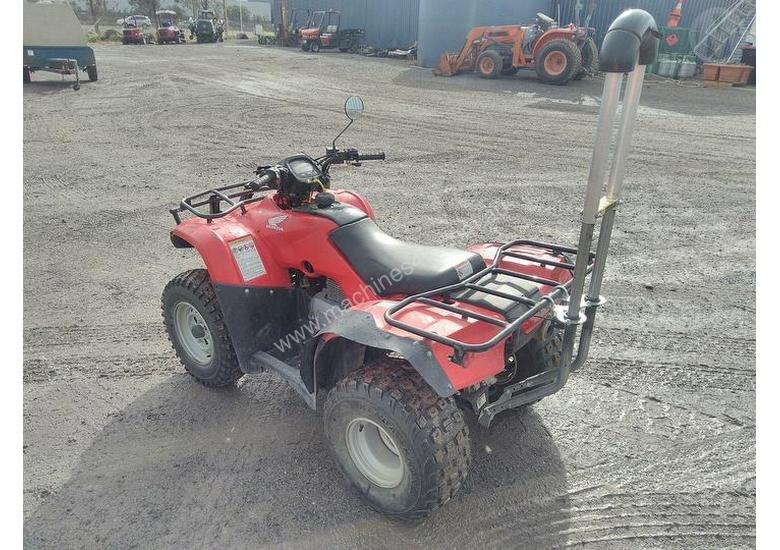caption Honda TRX250TM