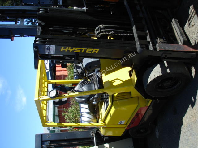 caption HYSTER H2.50DX LPG CONTINER MAST